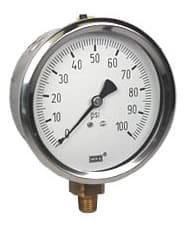 analog-pressure-gauge-close-up-sita. Close-up of a round analog pressure gauge with a white dial face graduated from 0 to 100 PSI and a brass threaded fitting